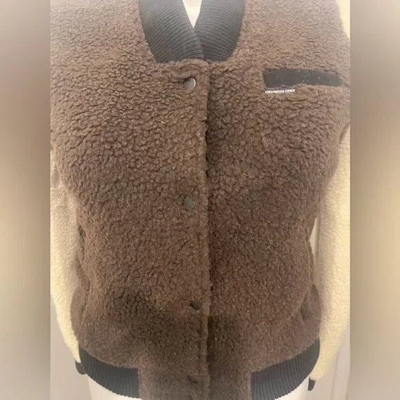 NWT Member’s Only Women’s Sherpa Baseball Jacket Chocolate Ivory Various Sizes - Picture 4 of 10